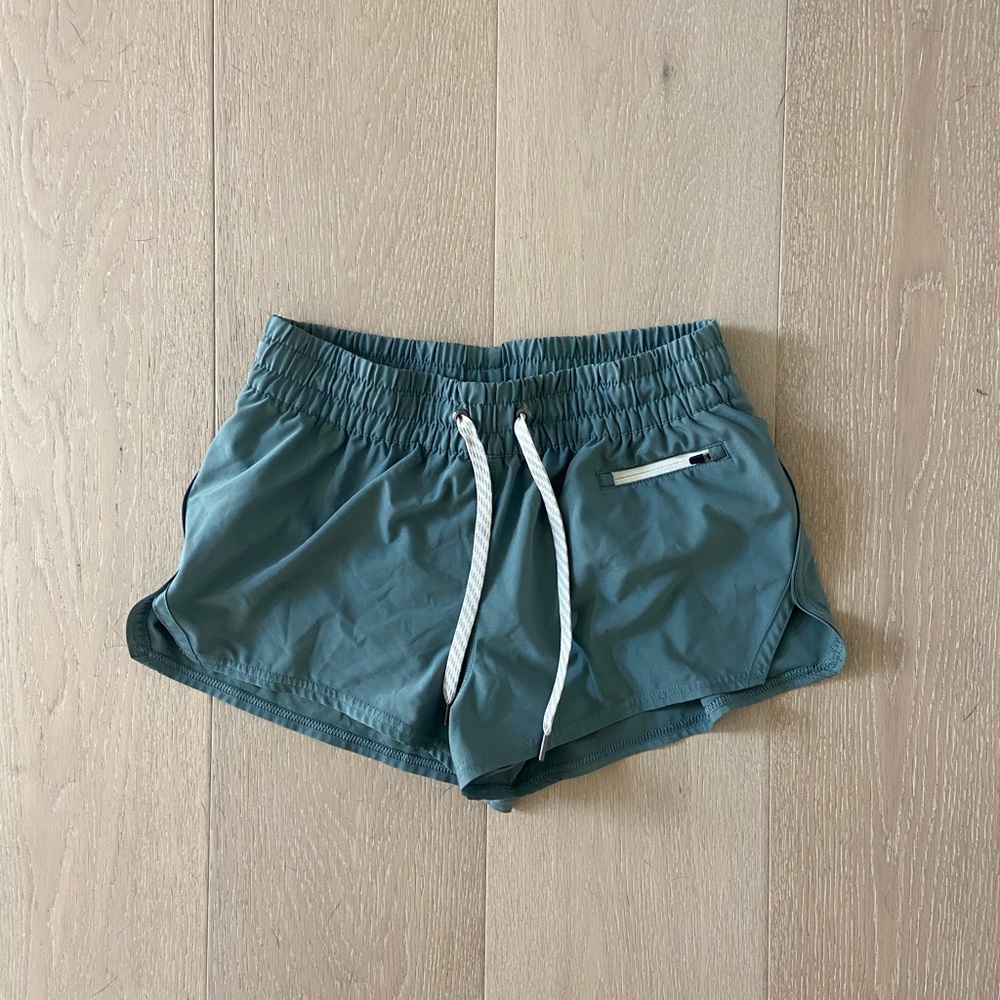 Vuori women’s Clementine shorts